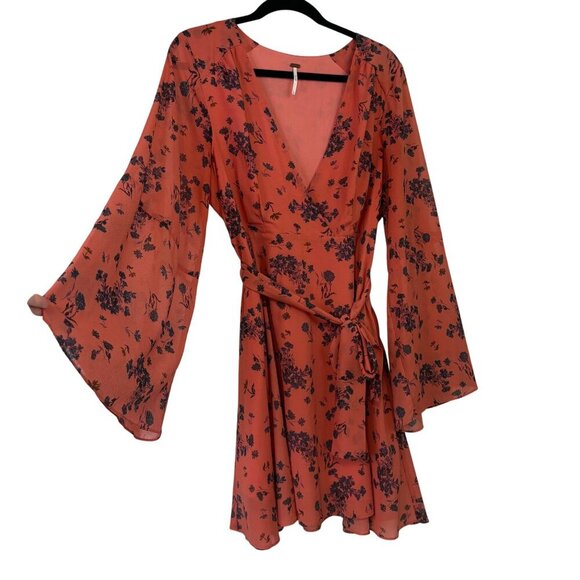 Free People Bohemian Coral Floral Faux Wrap Dress With Bell Sleeves Size L - Picture 2 of 10